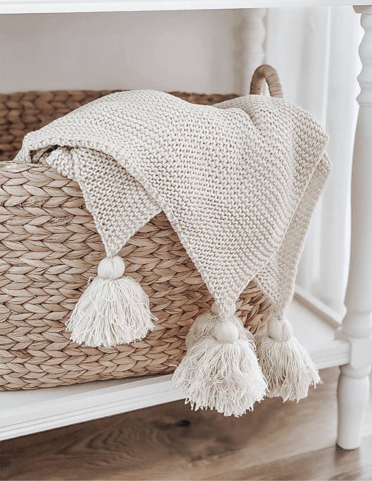 Knit Blanket With Tassels