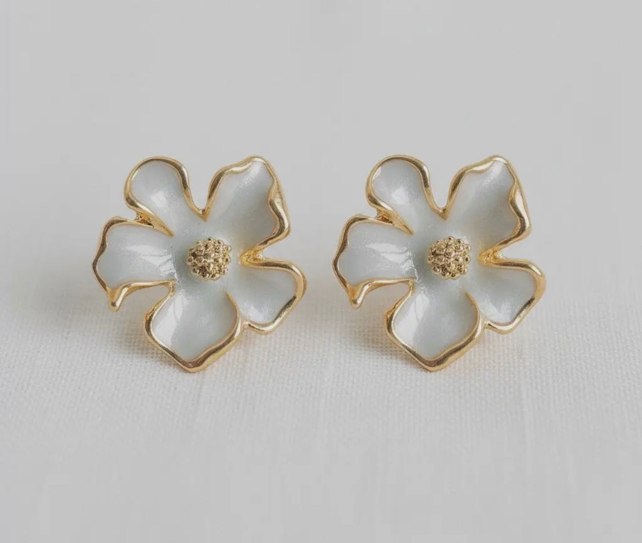 Gardenia Stud